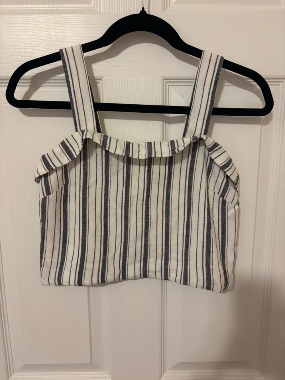American Eagle Outfitters Black and White Striped Square Neck Crop Top NWT